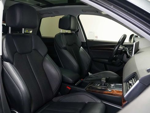 Used 2018 Audi Q5 2.0T Premium Plus w/ Premium Plus Package AWD/4WD image 24