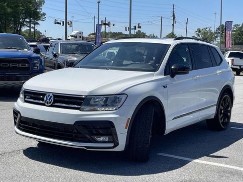 Used 2021 Volkswagen Tiguan SE R-Line FWD image 6