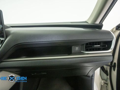 Used 2024 Toyota Grand Highlander AWD image 43