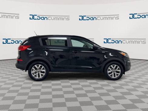 Used 2016 Kia Sportage LX AWD/4WD image 9