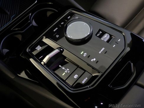 Certified 2024 BMW 530i xDrive 530i xDrive w/ M Sport Package image 24