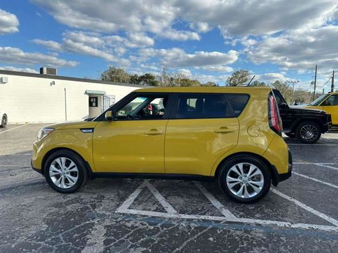 Used 2015 Kia Soul + image 4