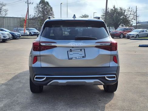 Certified 2023 Kia Seltos S w/ Navigation Package image 27