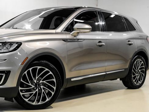 Used 2019 Lincoln Nautilus Reserve image 7