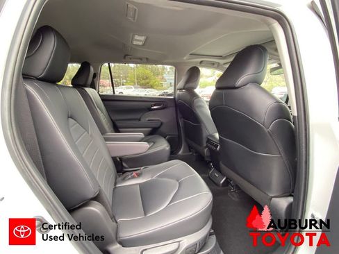 Certified 2024 Toyota Highlander XLE AWD/4WD image 21