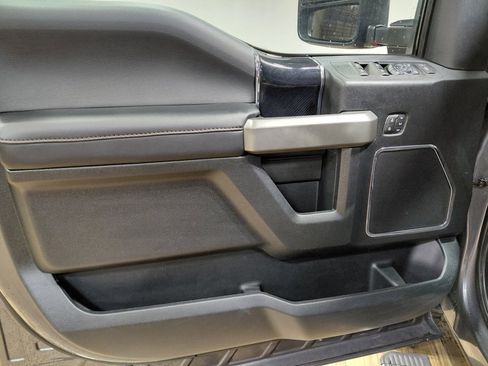 Used 2021 Ford F350 Platinum w/ Tremor Off-Road Package image 49