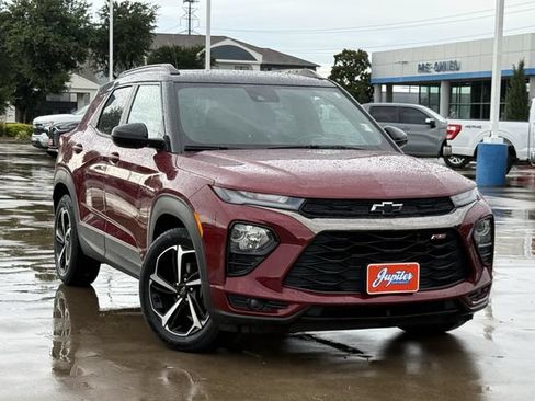 Certified 2022 Chevrolet TrailBlazer RS w/ Sun and Liftgate Package FWD image 3
