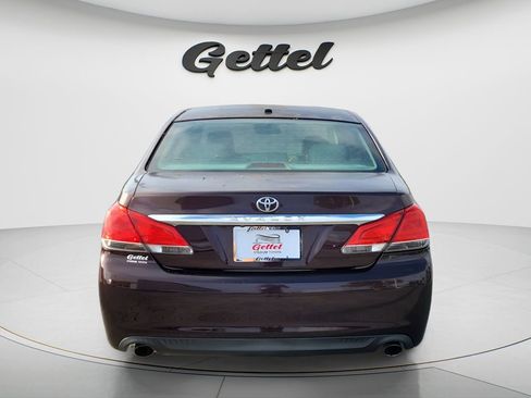 Used 2011 Toyota Avalon Limited image 5