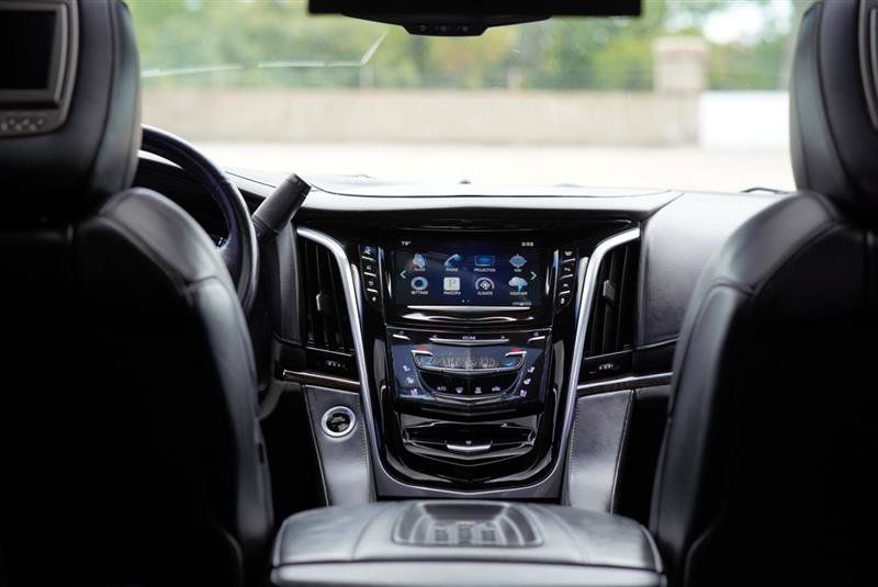Used 2016 Cadillac Escalade Platinum AWD/4WD image 60