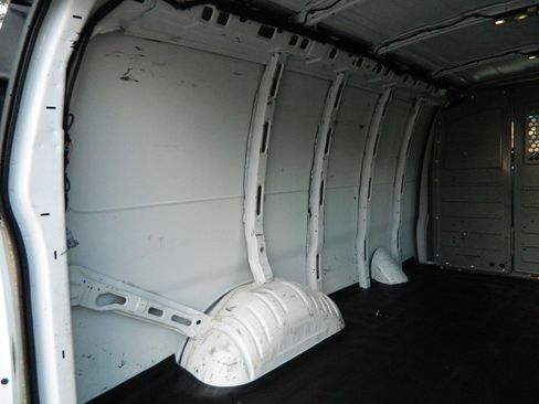 Used 2019 Chevrolet Express 2500 w/ Communications Package image 11