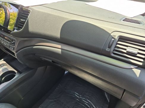 Used 2023 Honda Passport EX-L image 33
