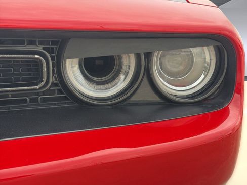 Used 2023 Dodge Challenger SXT RWD image 10
