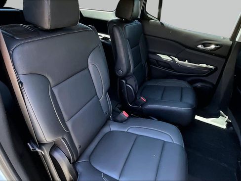 Used 2023 GMC Acadia SLT w/ Preferred Package AWD/4WD image 19