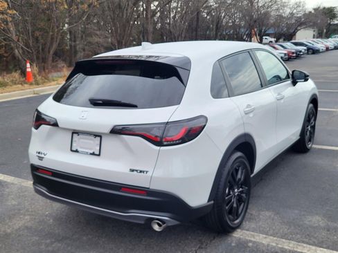 New 2026 Honda HR-V Sport image 2