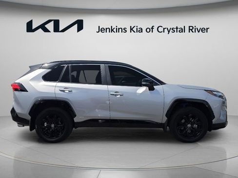 Used 2025 Toyota RAV4 XSE w/ Advanced Technology Package AWD/4WD image 4