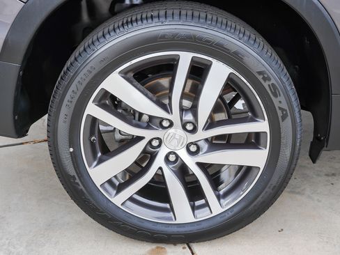 Used 2016 Honda Pilot Touring image 11