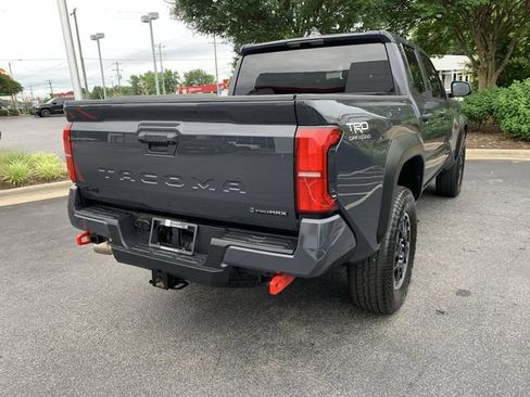 Certified 2025 Toyota Tacoma TRD Off-Road AWD/4WD image 8
