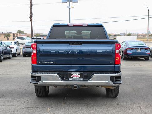 Used 2022 Chevrolet Silverado 1500 LT AWD/4WD image 7