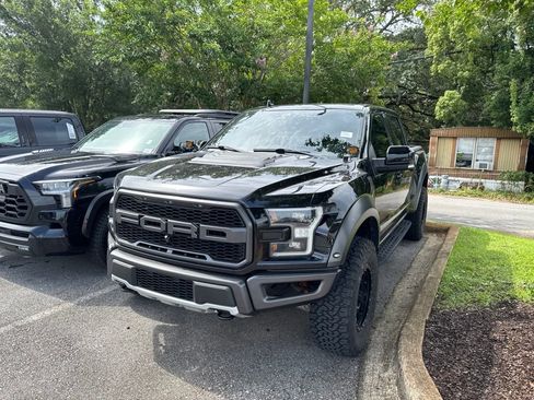 Used 2020 Ford F150 Raptor w/ Equipment Group 802A Luxury AWD/4WD image 1