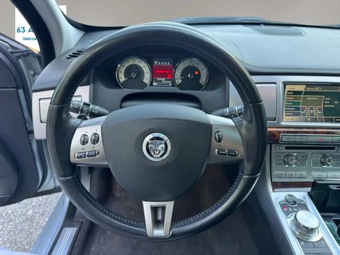 Used 2011 Jaguar XF Premium RWD image 15