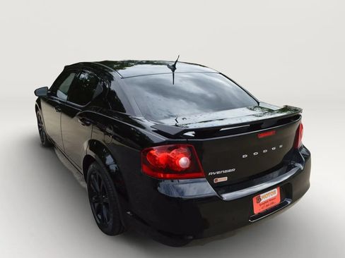 Used 2013 Dodge Avenger SE FWD image 6