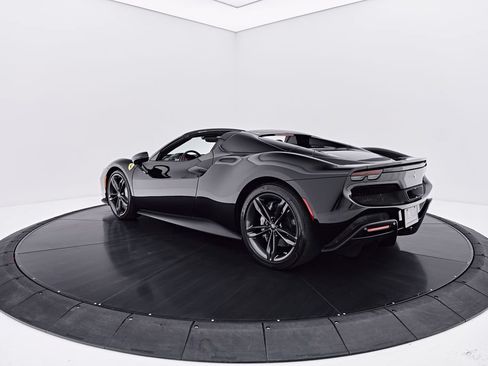 Used 2024 Ferrari 296 GTS RWD image 17