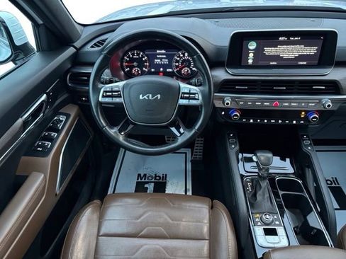 Used 2022 Kia Telluride SX w/ SX Prestige Package image 14