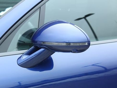 Certified 2024 Porsche Macan Base image 14