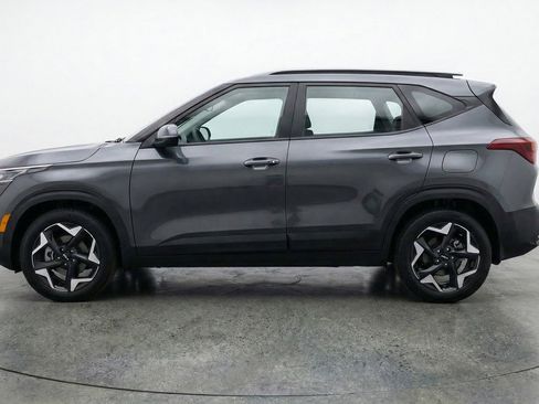 Used 2025 Kia Seltos S image 5