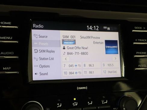 Used 2020 Toyota Camry LE image 29