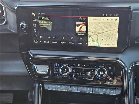 Used 2024 GMC Sierra 1500 AT4X image 13