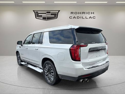 Used 2023 GMC Yukon XL Denali Ultimate image 8