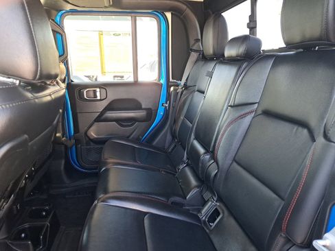 Used 2021 Jeep Gladiator Rubicon image 9