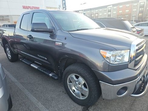 Used 2012 Toyota Tundra 4x4 Double Cab w/ TRD Off-Road Pkg image 2