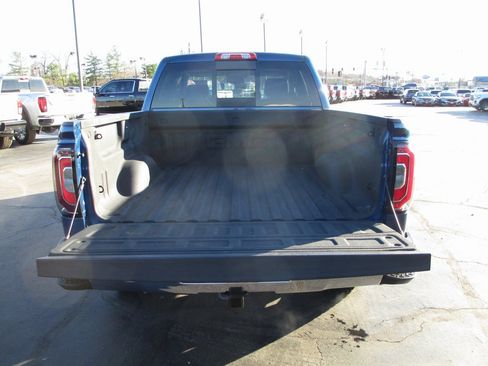 Used 2017 GMC Sierra 1500 SLT image 5