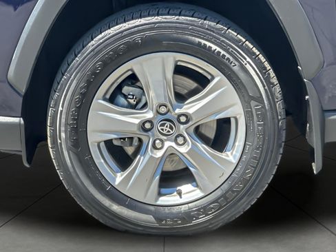 Certified 2024 Toyota RAV4 XLE w/ Convenience Package FWD image 25