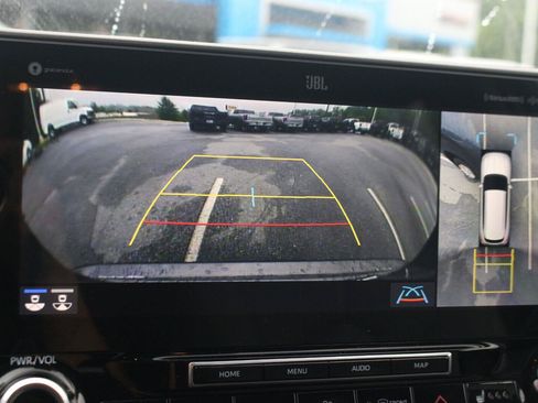 Used 2021 Toyota Highlander Limited AWD/4WD image 29
