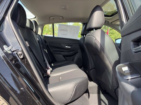 New 2026 Nissan Sentra SR image 18