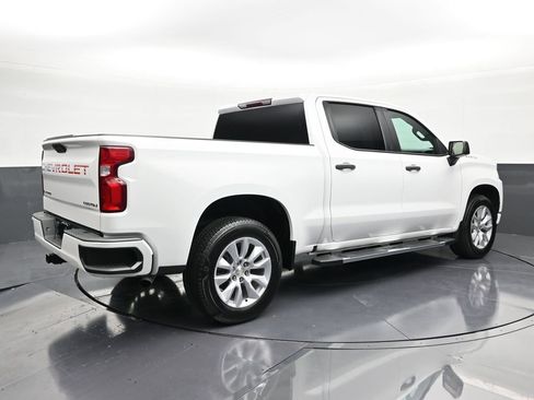Used 2022 Chevrolet Silverado 1500 Custom RWD image 5