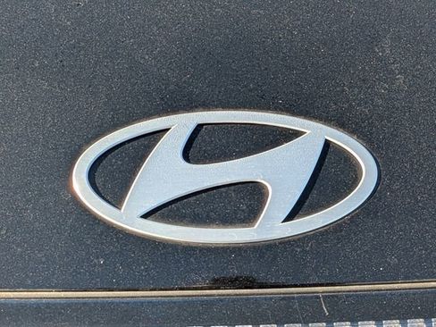 Used 2024 Hyundai Kona SEL FWD image 40