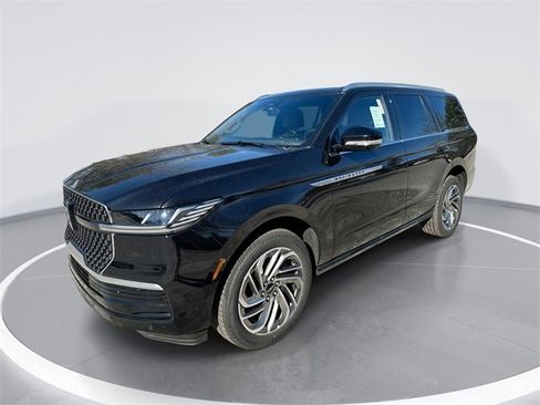 New 2025 Lincoln Navigator Reserve image 1
