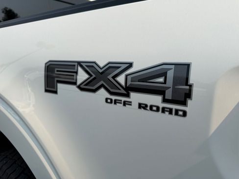 Used 2024 Ford F150 Platinum w/ FX4 Off-Road Package AWD/4WD image 30