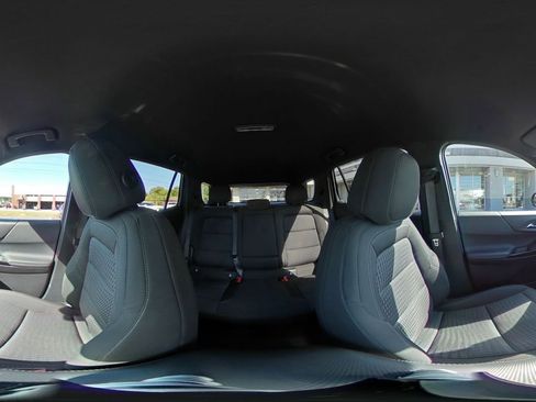 Used 2025 Chevrolet Equinox LT image 45