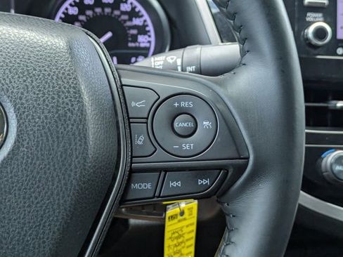 Used 2021 Toyota Camry SE FWD image 25