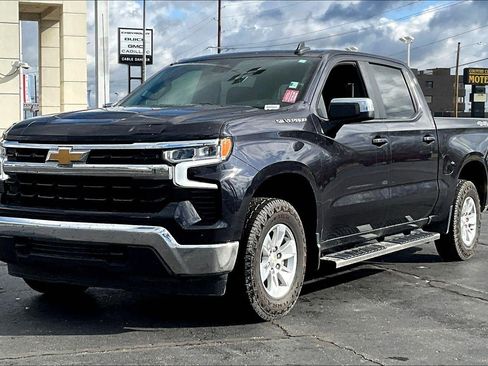 Used 2024 Chevrolet Silverado 1500 LT w/ Convenience Package II image 7