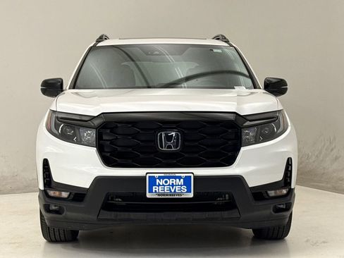 Used 2023 Honda Passport Elite image 3