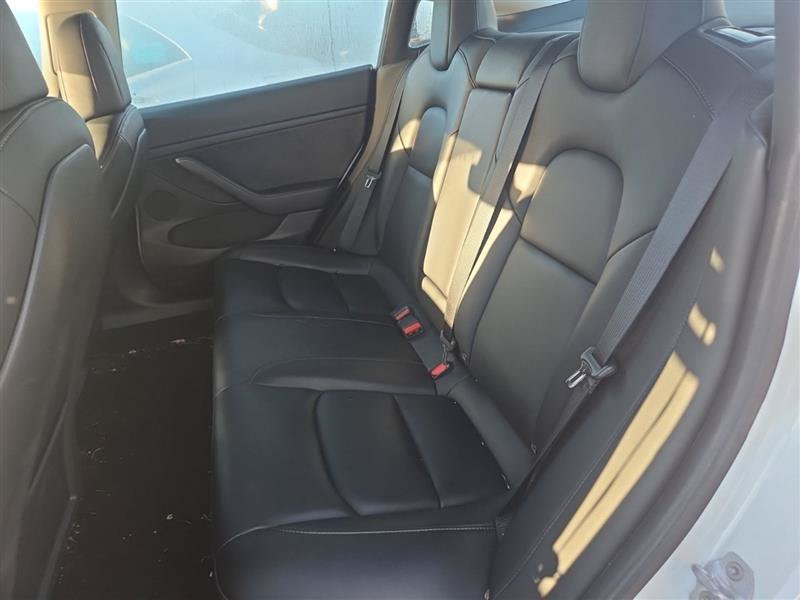 Used 2022 Tesla Model 3 Long Range AWD/4WD image 6