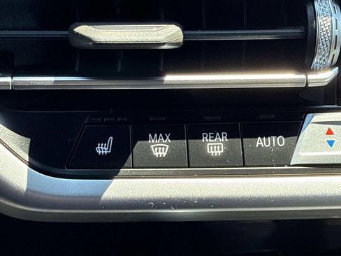 Used 2023 BMW X3 xDrive30i AWD/4WD image 48
