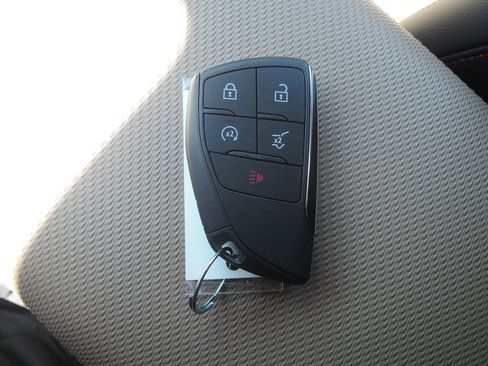 Used 2026 Chevrolet Equinox ACTIV w/ Safety and Technology Package AWD/4WD image 47