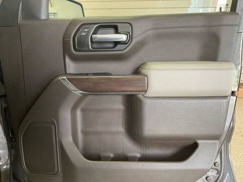 Used 2021 GMC Sierra 1500 SLT w/ X31 Off-Road Package image 21